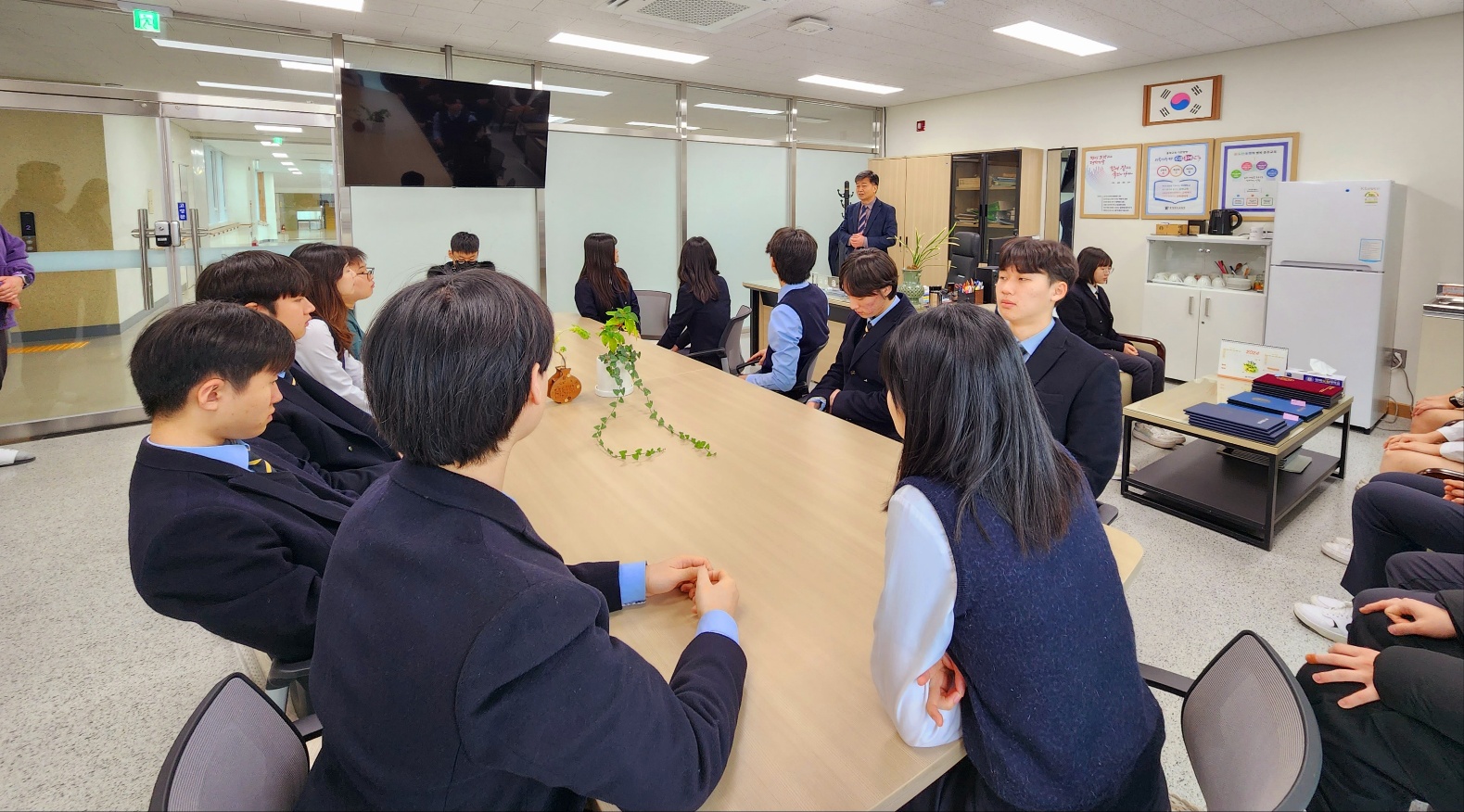 [졸업식] 상장 및 장학금 전달(24. 1. 9) (3)